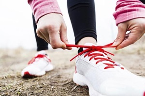 tying shoe laces